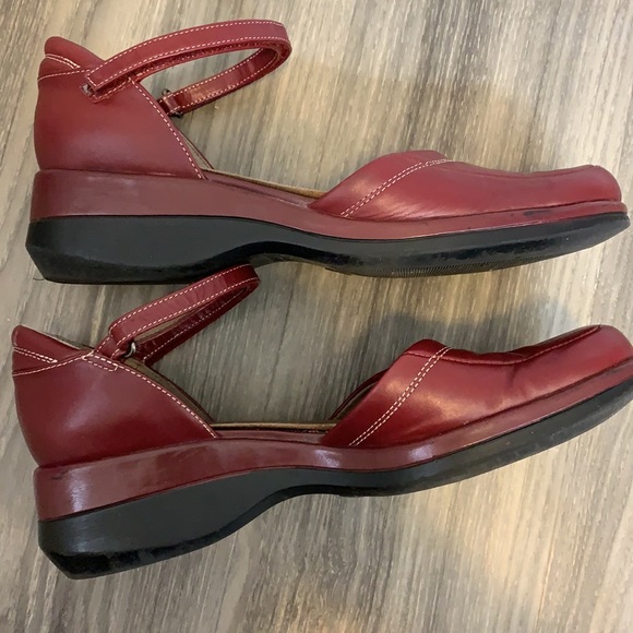 Red / burgundy genuine leather shoes - Picture 2 of 8